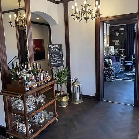 Park & Vinbar Hotel 3*