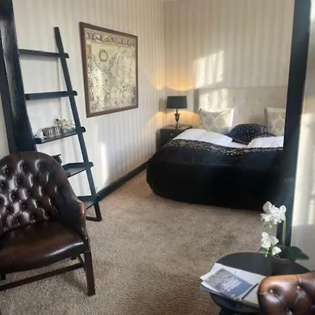 Park & Vinbar Hotel