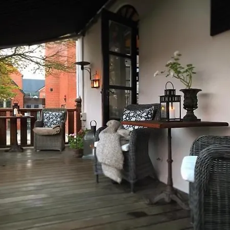 Park & Vinbar 3* Frederikshavn