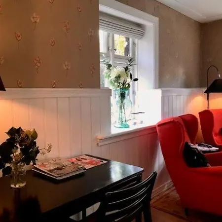 Park & Vinbar Hotel