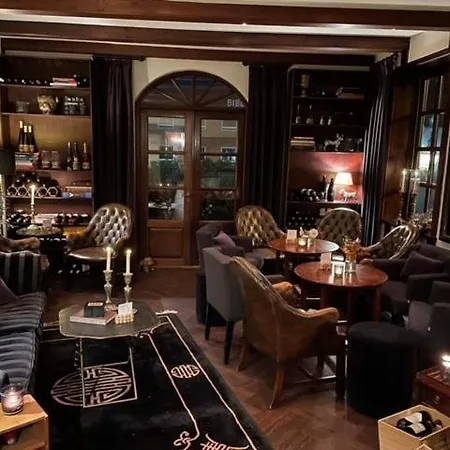 Park & Vinbar 3* Frederikshavn