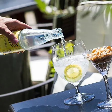 Park & Vinbar Фредериксхавн