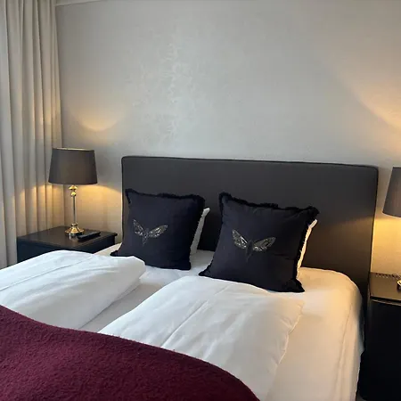 Park & Vinbar Hotel 3*