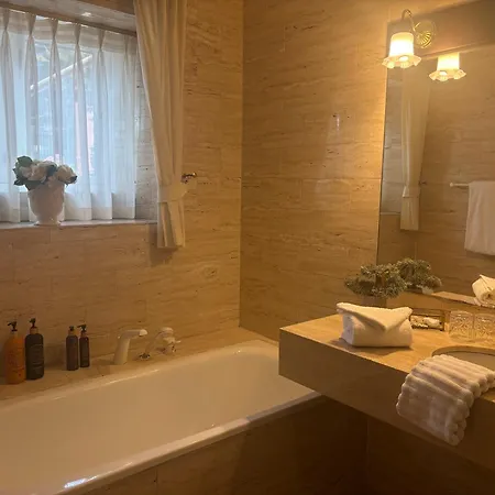 Hotel Park & Vinbar 3*