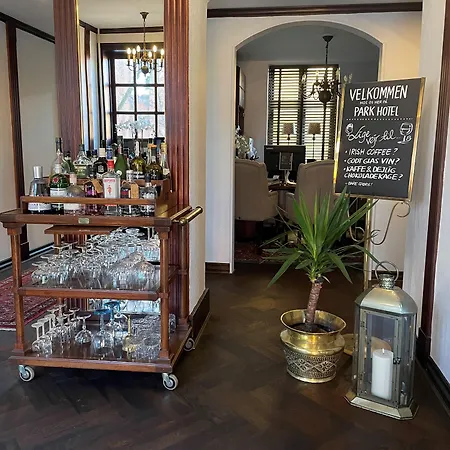 Отель Park & Vinbar Фредериксхавн