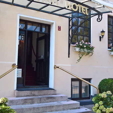 فندق Park & Vinbar فريكشهاون