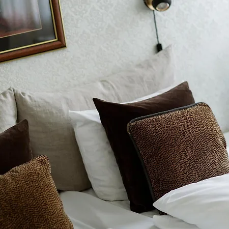 Park & Vinbar Hotel 3*