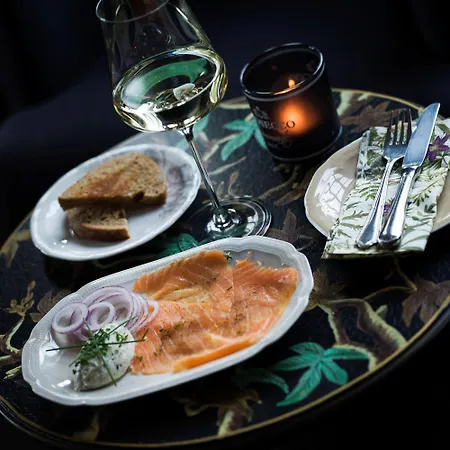 Hotel Park & Vinbar 3*