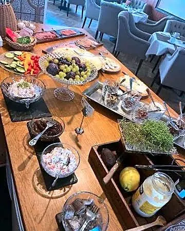 Park & Vinbar 3* Frederikshavn