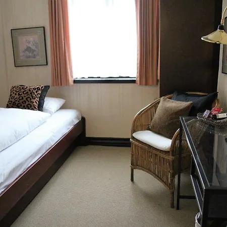 Park & Vinbar Hotel 3*