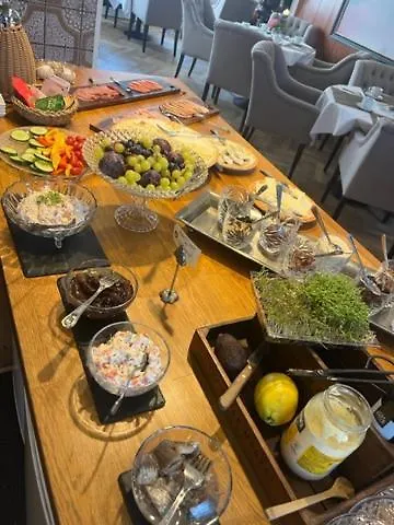 Hotel Park & Vinbar 3*