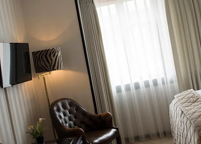 Park & Vinbar 3* Frederikshavn